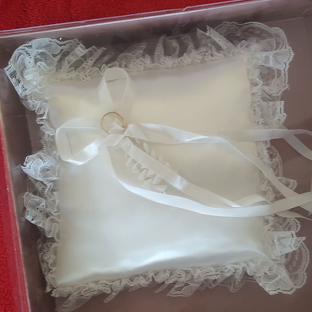 Ring Pillow (Wedding)